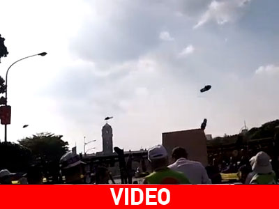 Ταϊβάν: Παπούτσια εκσφενδονίστηκαν στο προεδρικό μέγαρο